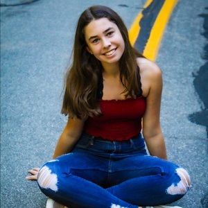 Meet your Posher, Allyson